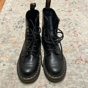 Dr Martens 1460 Smooth Leather Lace Up Boots